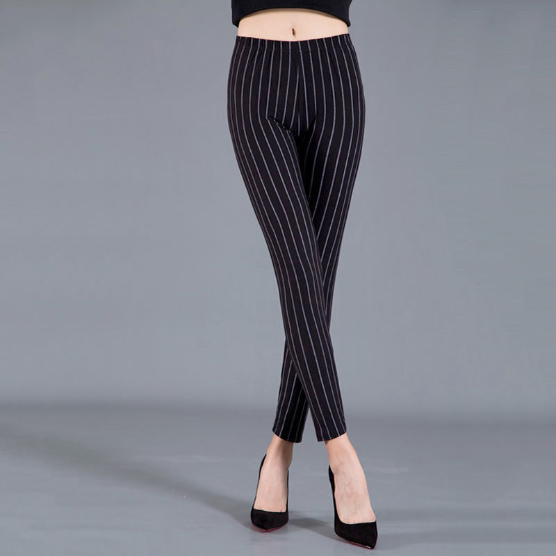 Thin cropped cotton leggings - Image 11